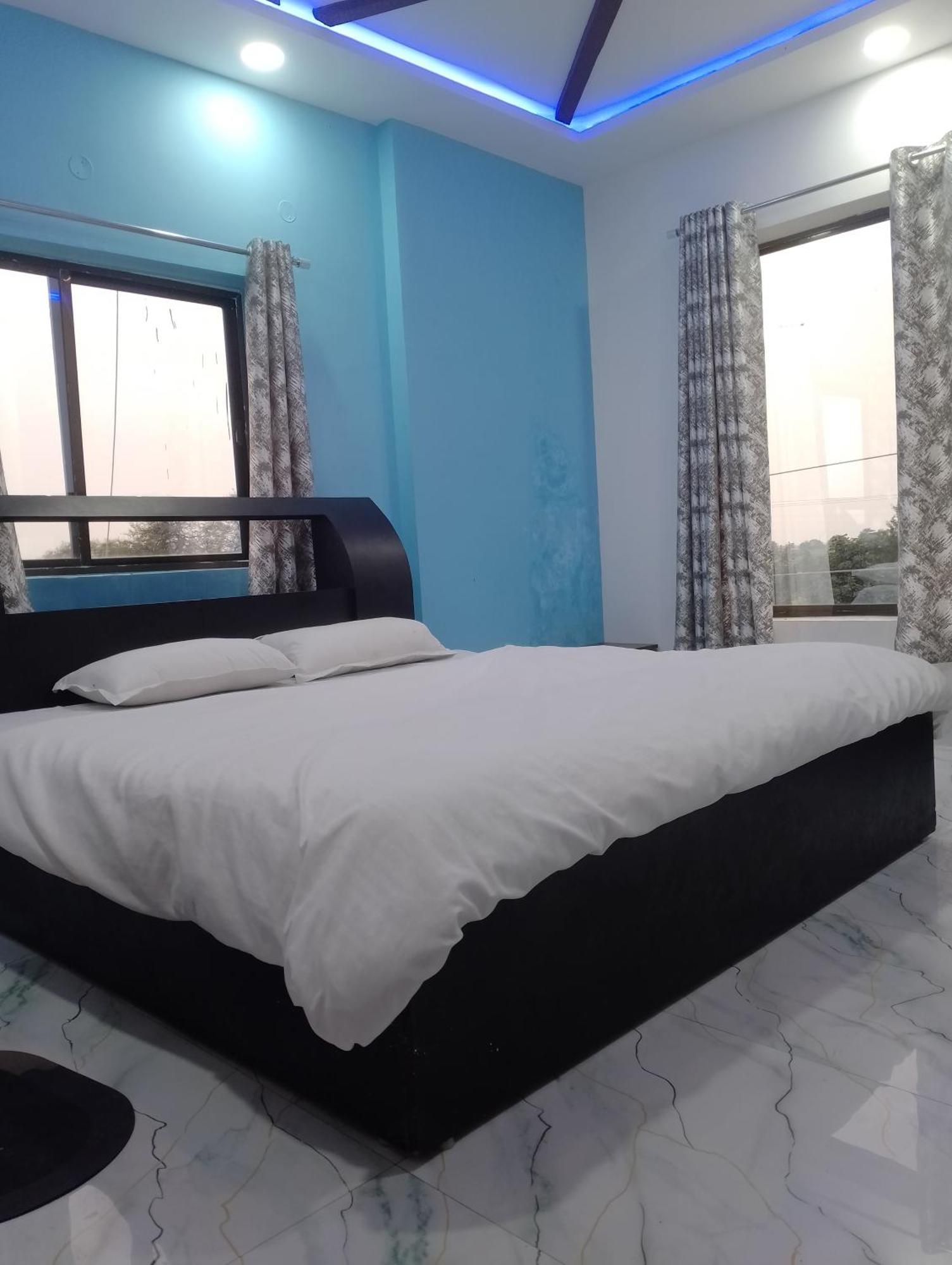 Hotel Moonlight & Restaurant Sehore Extérieur photo