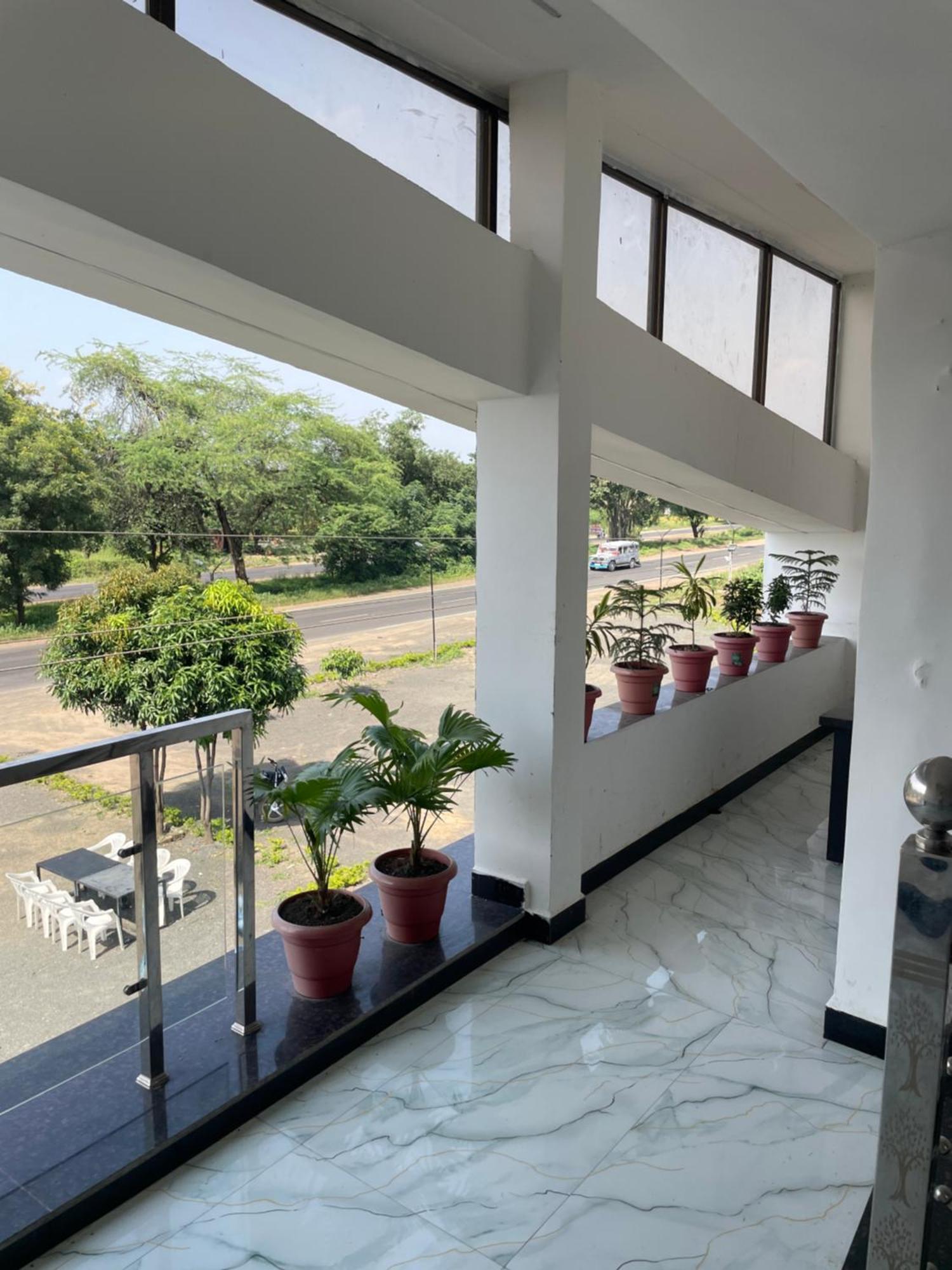 Hotel Moonlight & Restaurant Sehore Extérieur photo